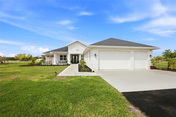 10080 WAUCHULA RD, Myakka City, FL 34251