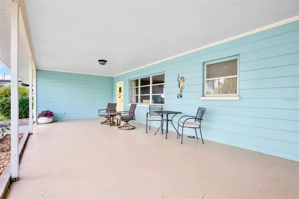 223 ROBERTS RD, Nokomis, FL 34275
