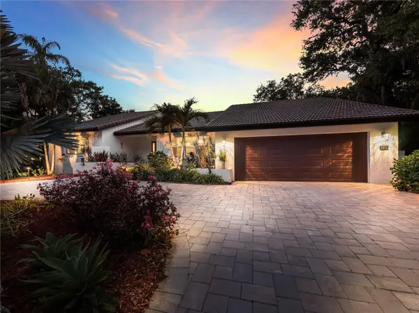 5231 SIESTA COVE DR, Sarasota, FL 34242