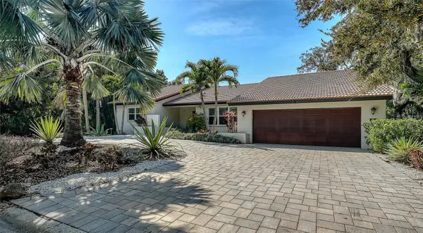 5231 SIESTA COVE DR, Sarasota, FL 34242