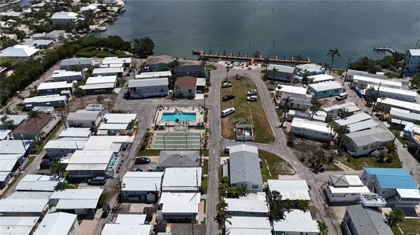 2601 GULF DR N #310, Bradenton Beach, FL 34217