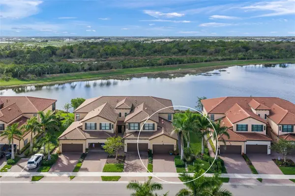 10805 TARFLOWER DR #102, Venice, FL 34293