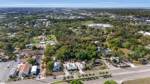2008 53RD AVE E, Bradenton, FL 34203