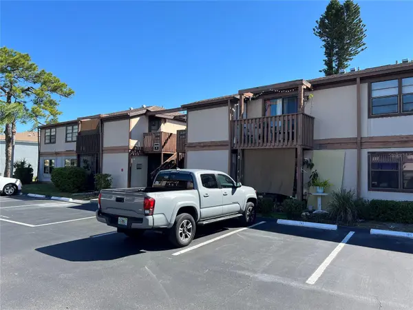 5026 WATER OAK DR #208, Bradenton, FL 34207