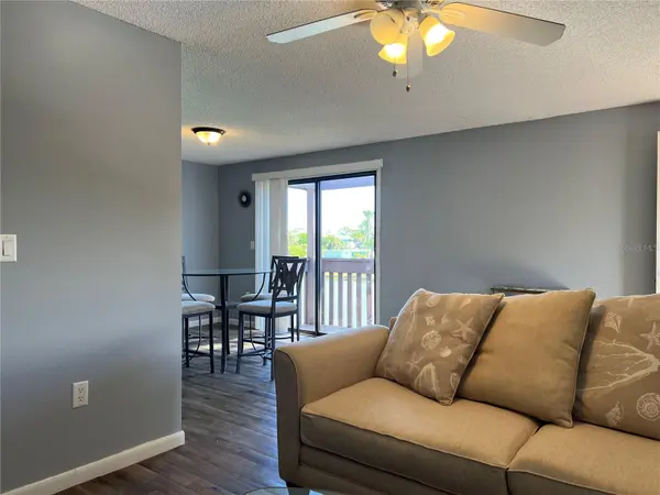 5026 WATER OAK DR #208, Bradenton, FL 34207