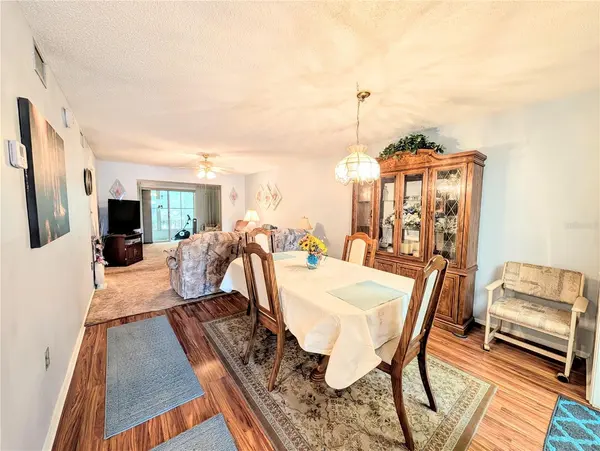 3624 LAKE BAYSHORE DR #K-303, Bradenton, FL 34205