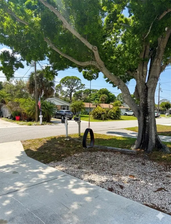 2343 EUGENE ST, Sarasota, FL 34231