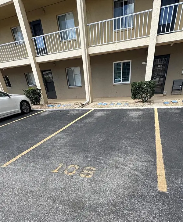 3514 LAKE BAYSHORE DR #K-108, Bradenton, FL 34205