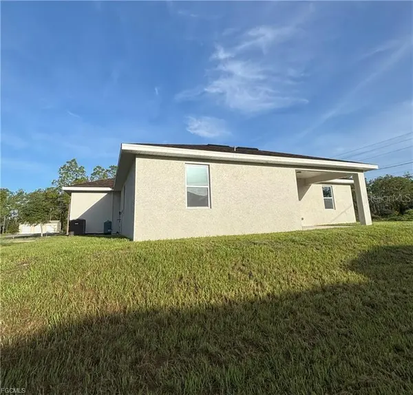 1422 HIGHLAND AVE, Lehigh Acres, FL 33972