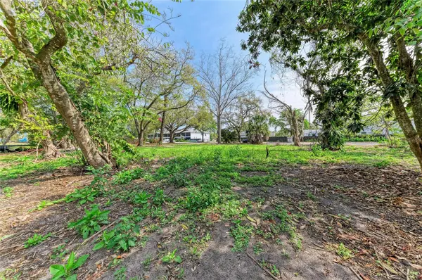 820 S BENEVA RD, Sarasota, FL 34232