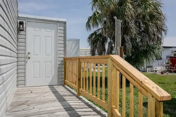 410 W 51ST AVENUE DR W, Bradenton, FL 34207