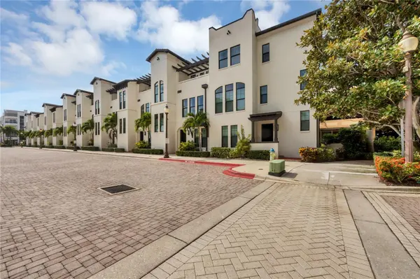 1250 MAY LN, Sarasota, FL 34236