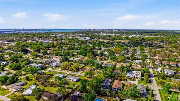 2320 FLORINDA ST, Sarasota, FL 34231