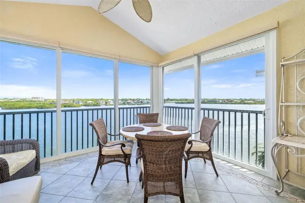 1280 DOLPHIN BAY WAY #504, Sarasota, FL 34242