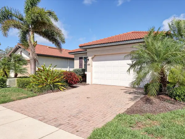 10424 CROOKED CREEK DR, Venice, FL 34293
