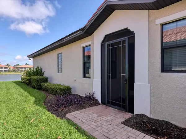 10424 CROOKED CREEK DR, Venice, FL 34293