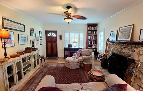2310 HICKORY AVE, Sarasota, FL 34234