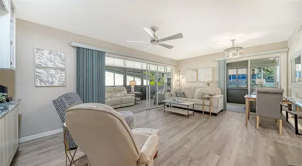 712 WHITE PINE TREE RD #77, Venice, FL 34285