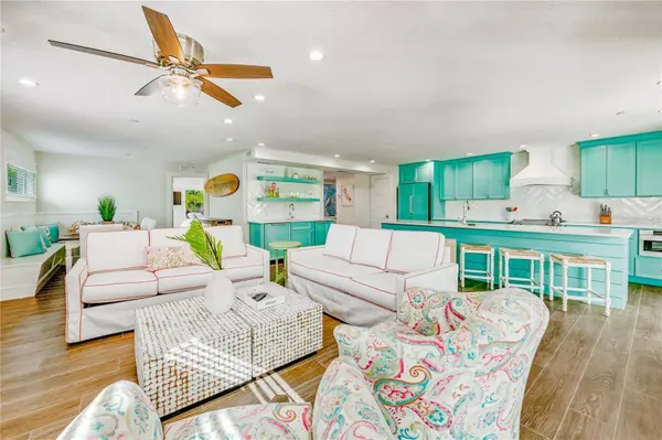 336 AVENIDA DE MAYO, Sarasota, FL 34242