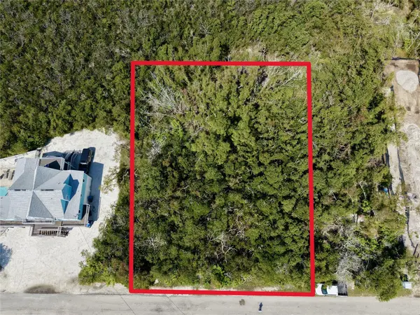 28TH ST, Holmes Beach, FL 34217