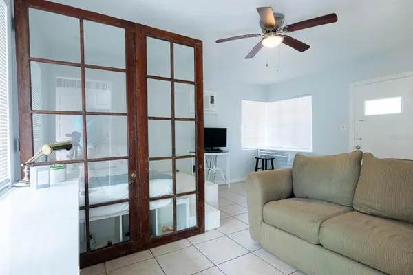 610 N EAST AVE, Sarasota, FL 34237