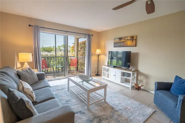 925 BEACH RD #107, Sarasota, FL 34242
