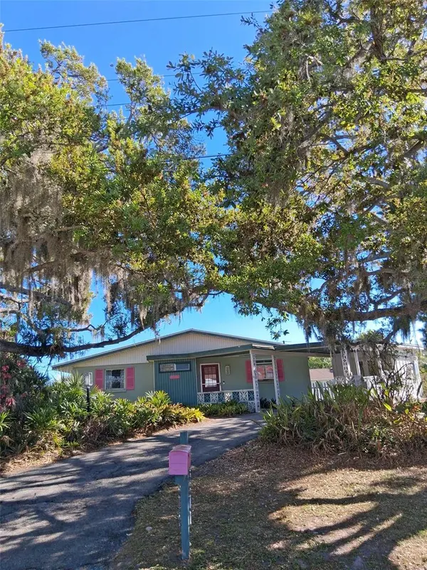 3372 MAYFLOWER ST, Sarasota, FL 34231