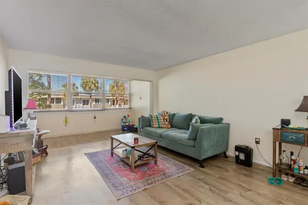 2437 HARBOR BLVD #204, Port Charlotte, FL 33952