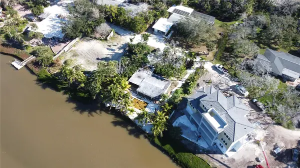 8534 HERON LAGOON CIR, Sarasota, FL 34242