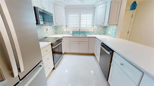 718 SPANISH DR N, Longboat Key, FL 34228