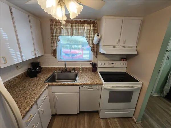 5842 WELCOME RD #J2, Bradenton, FL 34207