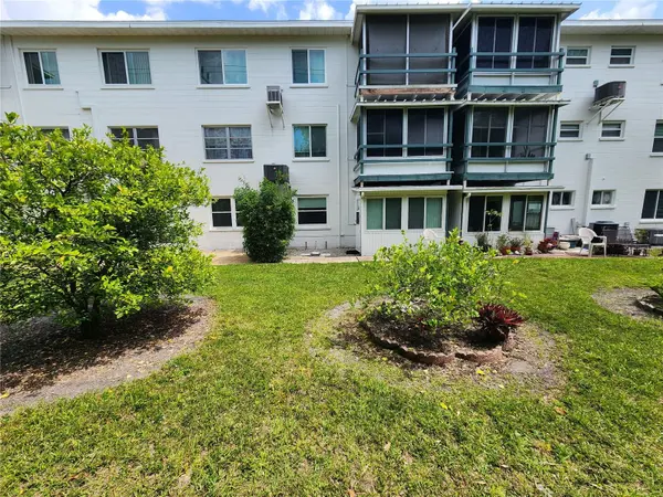 5842 WELCOME RD #J2, Bradenton, FL 34207