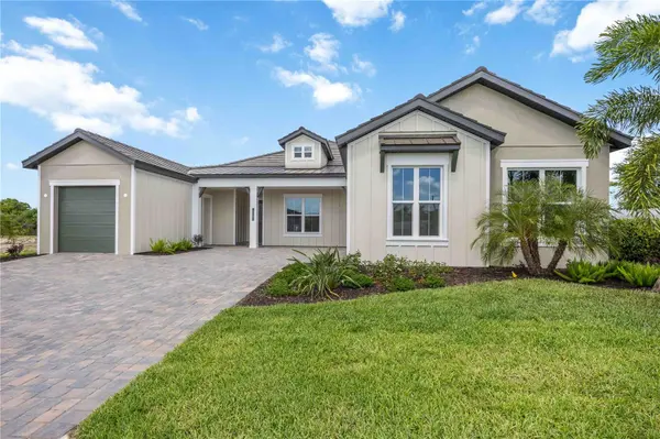 18185 HOME RUN DR, Venice, FL 34293