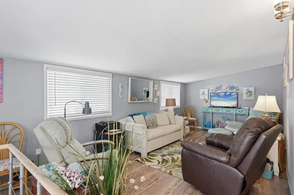 1674 UNIVERSITY PKWY #41, Sarasota, FL 34243