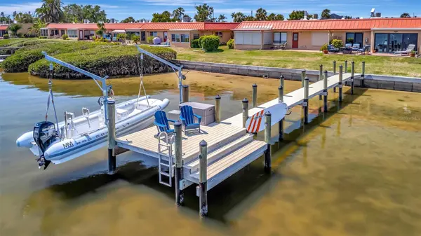3863 CATALINA DR, Bradenton, FL 34210