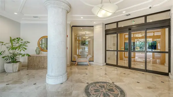 1281 GULF OF MEXICO DR #111, Longboat Key, FL 34228
