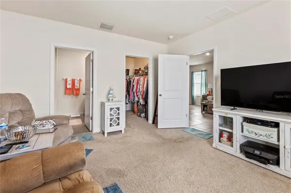 17067 OVAL RUM DR, Wimauma, FL 33598