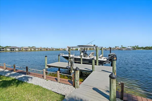 5040 LAKE OVERLOOK AVE, Bradenton, FL 34208