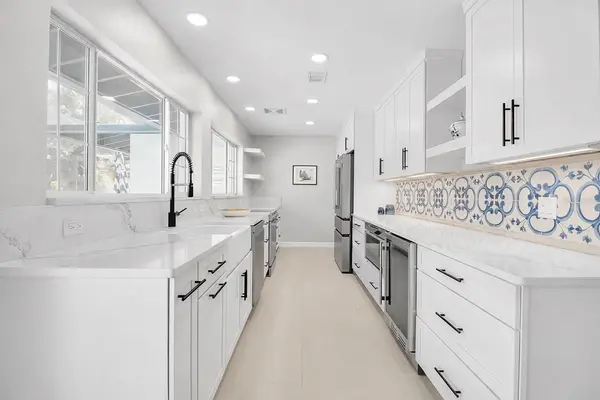 608 GARDENIA DR, Venice, FL 34285