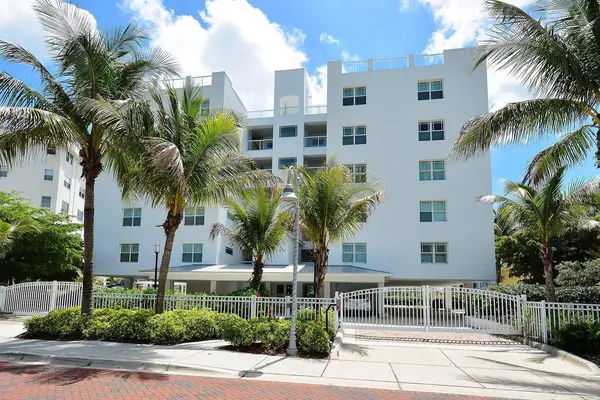 650 GOLDEN GATE PT #602, Sarasota, FL 34236