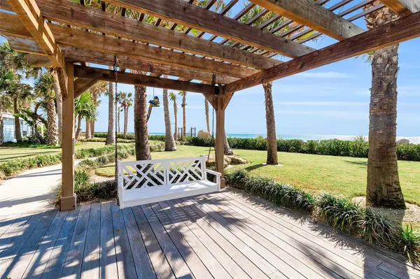 621 CASEY KEY RD, Nokomis, FL 34275