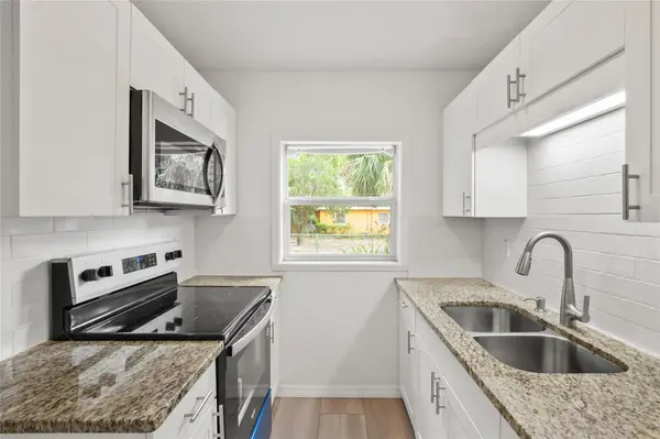 1618 43RD ST S, St Petersburg, FL 33711