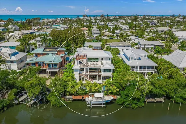 209 WILLOW AVE, Anna Maria, FL 34216