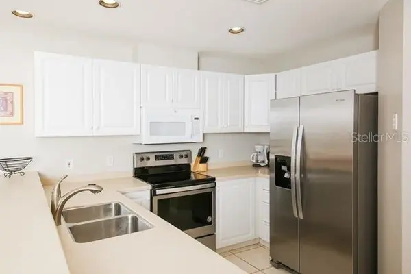 3706 54TH DR W #201, Bradenton, FL 34210