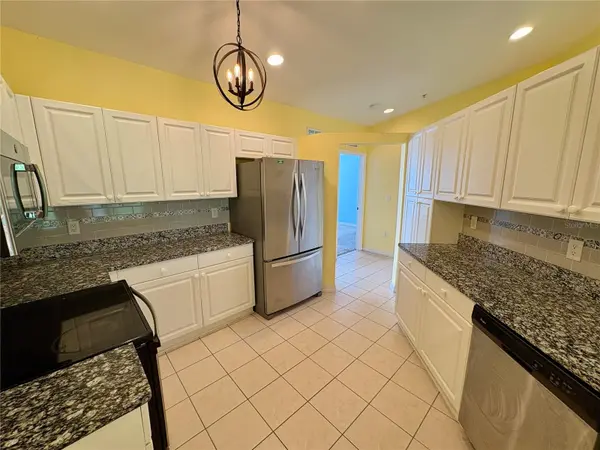6421 BAY CEDAR LN, Bradenton, FL 34203