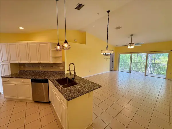 6421 BAY CEDAR LN, Bradenton, FL 34203