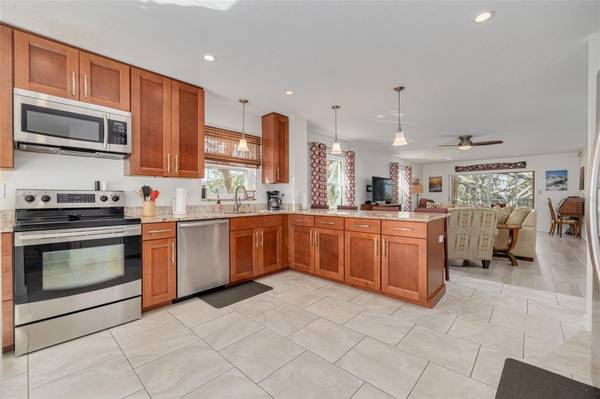 8635 MIDNIGHT PASS RD #201C, Sarasota, FL 34242