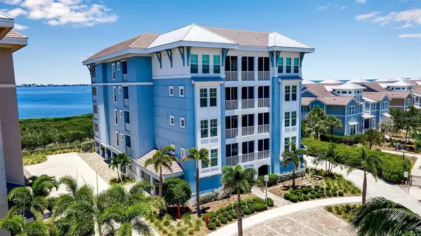 376 ARUBA CIR #301, Bradenton, FL 34209