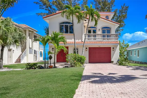 889 N SHORE DR, Anna Maria, FL 34216