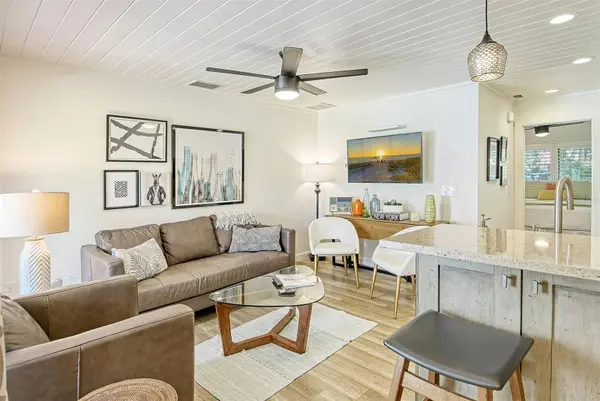 3545 LONGMEADOW #23, Sarasota, FL 34235